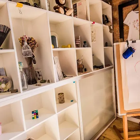 Art Flat In The Center Of *